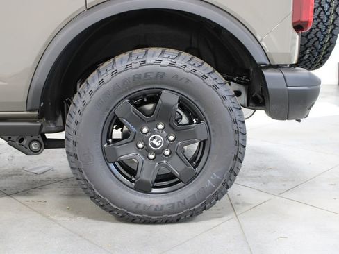 New 2025 Ford Bronco Big Bend w/ Black Diamond Package image 16