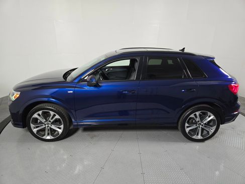 Used 2022 Audi Q3 2.0T Premium Plus w/ Premium Plus Package image 32