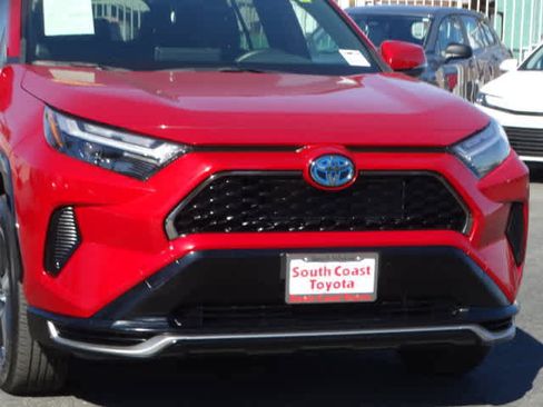 Certified 2024 Toyota RAV4 SE image 4