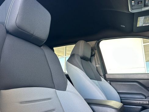 Used 2025 Toyota Tacoma TRD Off-Road image 16