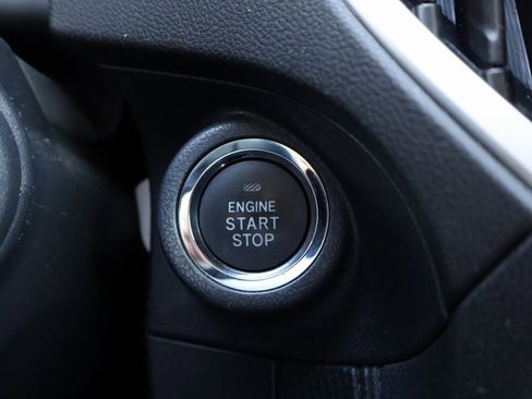 Used 2020 Subaru Forester Premium image 34