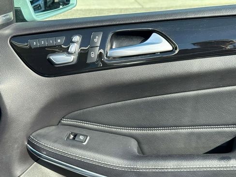 Used 2017 Mercedes-Benz GLS 550 4MATIC image 19