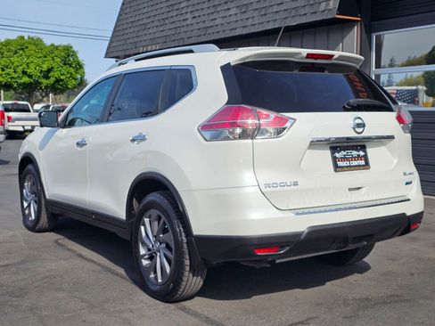 Used 2015 Nissan Rogue SL AWD/4WD image 3