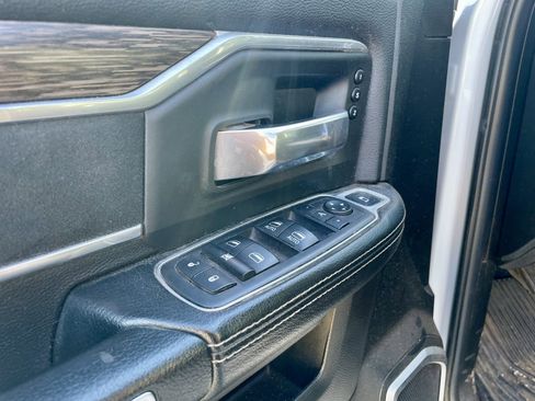 Used 2019 RAM 3500 Laramie image 11