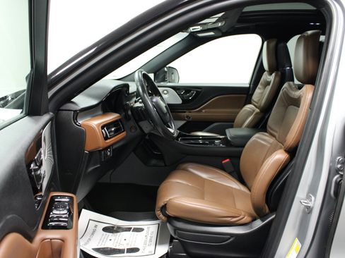 Used 2022 Lincoln Aviator Reserve w/ Equipment Group 201A AWD/4WD image 12