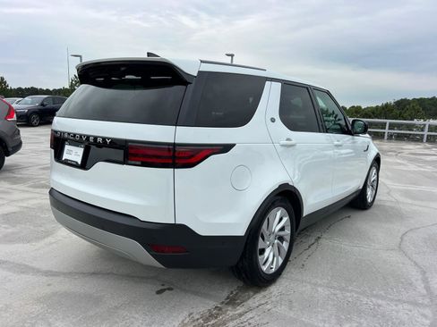 Used 2024 Land Rover Discovery S AWD/4WD image 5