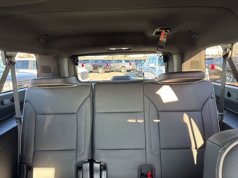 New 2026 GMC Yukon XL Elevation image 33