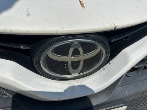 Used 2022 Toyota Camry SE w/ Convenience Package FWD image 17