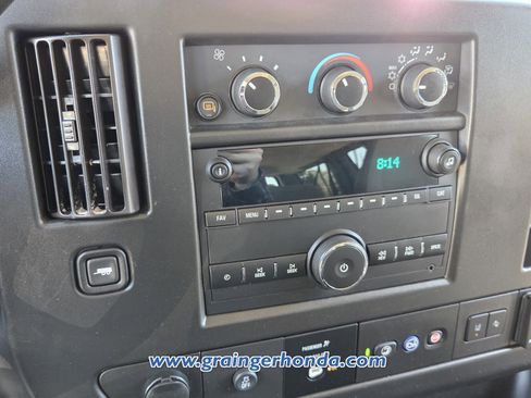 Used 2020 Chevrolet Express 2500 LT w/ LT Preferred Equipment Group image 20