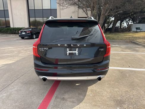 Used 2018 Volvo XC90 T5 Momentum w/ Convenience Package image 12