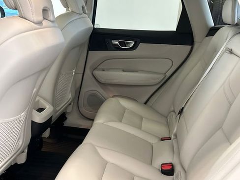Certified 2023 Volvo XC60 B5 Plus w/ Climate Package image 23