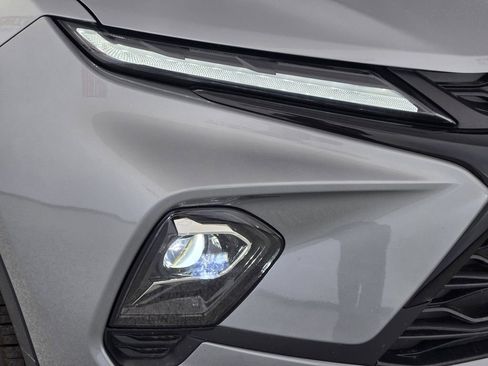 New 2026 Chevrolet Blazer LT w/ LPO, Black Grille Bar Package FWD image 10