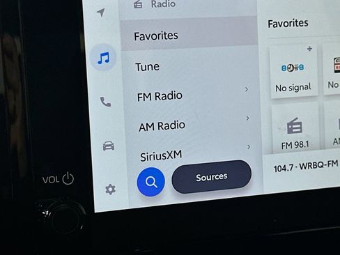 Used 2025 Toyota Corolla LE image 27