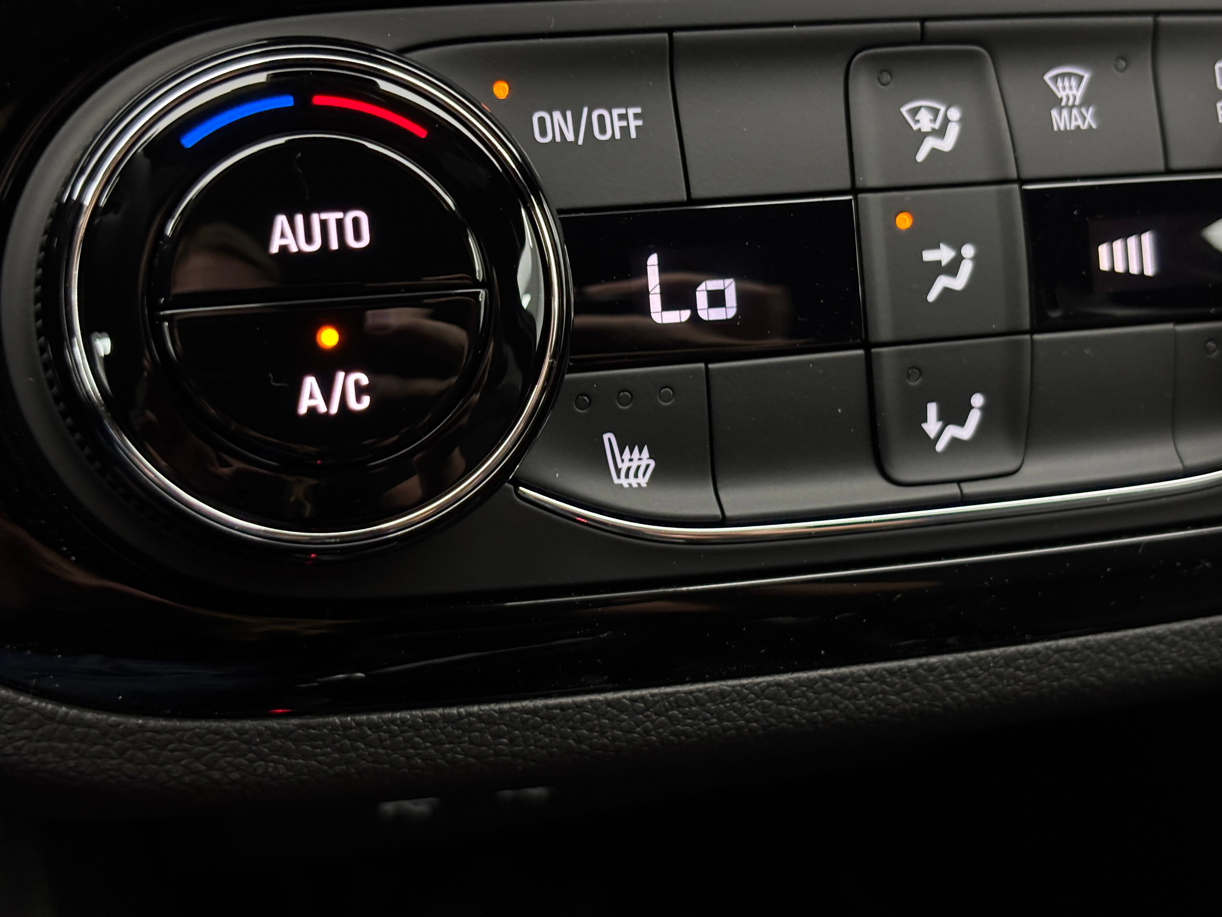 New 2026 Buick Envista Sport Touring w/ Convenience I Package FWD image 6