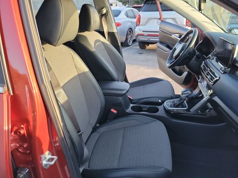 Used 2022 Kia Seltos S FWD image 17