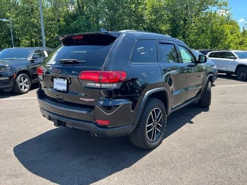 Used 2019 Jeep Grand Cherokee Trailhawk w/ Trailhawk Luxury Group AWD/4WD image 33