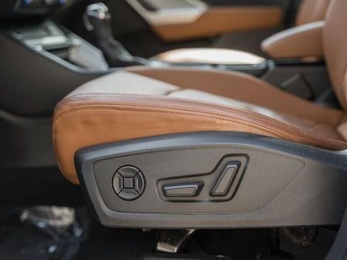 Used 2021 Audi Q3 2.0T Premium Plus w/ Premium Plus Package image 36