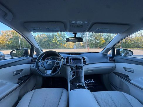 Used 2013 Toyota Venza LE image 13