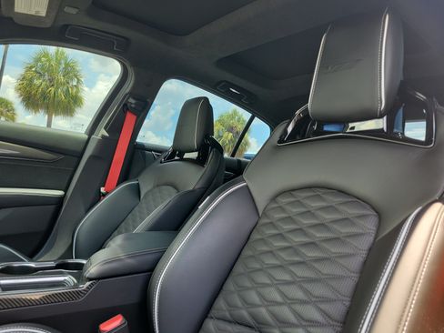 Used 2023 Cadillac CT5 V Blackwing w/ Carbon Fiber Package 2 RWD image 22