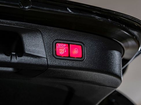 Used 2024 Mercedes-Benz GLA 250 image 54