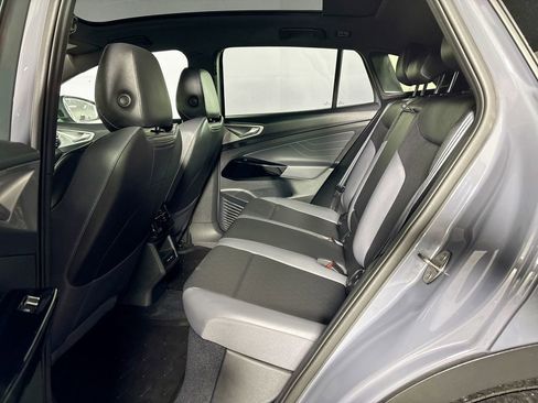 Certified 2023 Volkswagen ID.4 Pro S AWD/4WD image 21