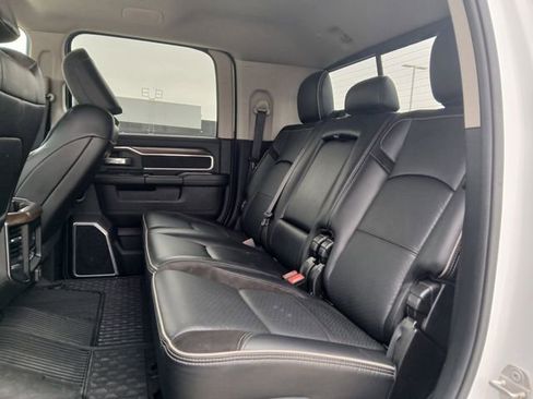 Used 2024 RAM 3500 Laramie w/ Towing Technology Group image 12