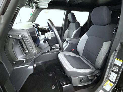 Used 2025 Ford Bronco Big Bend image 10