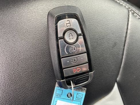 Used 2023 Ford Explorer XLT w/ Equipment Group 202A AWD/4WD image 25