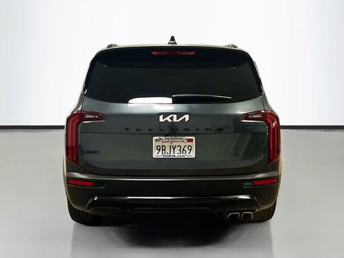 Certified 2022 Kia Telluride EX w/ EX Premium Package image 6