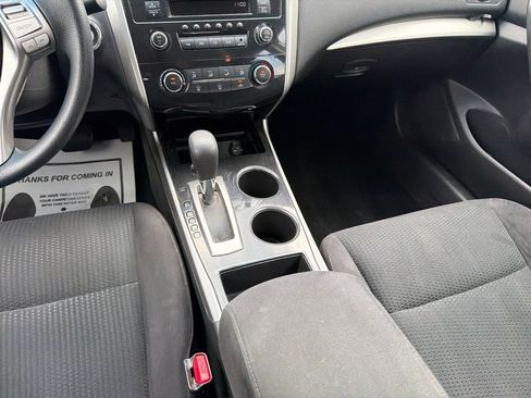 Used 2014 Nissan Altima 2.5 S FWD image 15