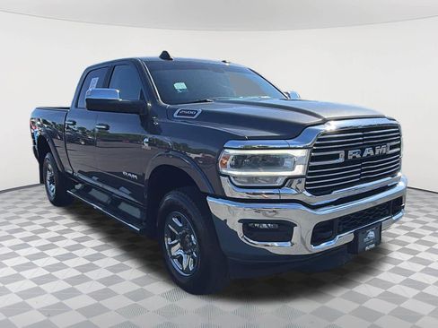 Used 2020 RAM 2500 Laramie AWD/4WD image 3