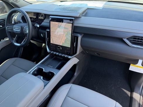 New 2026 GMC Acadia Elevation w/ Elevation Premium Package FWD image 16