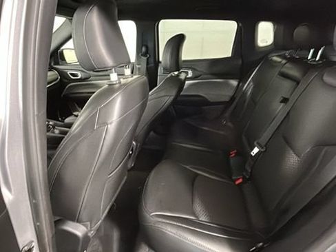 Used 2023 Jeep Compass Latitude w/ Sun and Sound Group AWD/4WD image 26