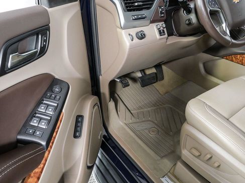 Used 2017 Chevrolet Tahoe Premier RWD image 8