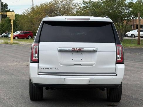 Used 2017 GMC Yukon XL Denali w/ Open Road Package AWD/4WD image 6
