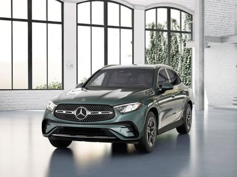 New 2025 Mercedes-Benz GLC 300 image 41