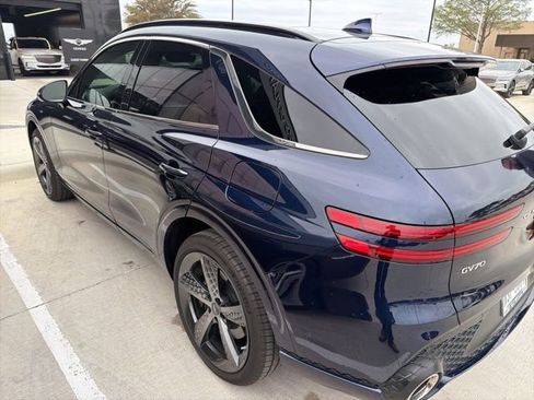 Used 2025 Genesis GV70 3.5T Sport w/ Sport Advanced Package image 8