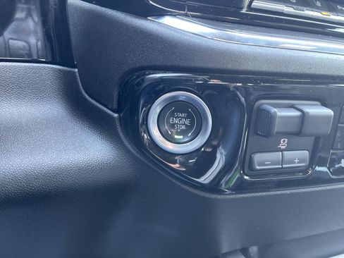 Used 2024 Chevrolet Silverado 2500 High Country w/ High Country Premium Package image 23