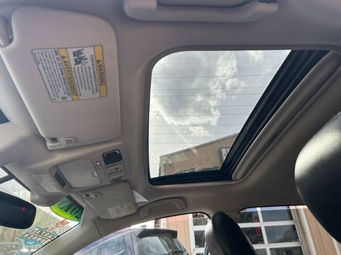 Used 2015 Subaru Outback 3.6R Limited image 22