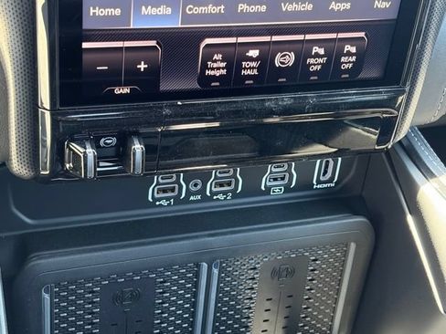 New 2026 RAM 2500 Limited AWD/4WD image 24