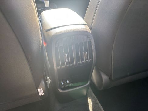 Used 2025 Hyundai Kona SEL AWD/4WD image 20