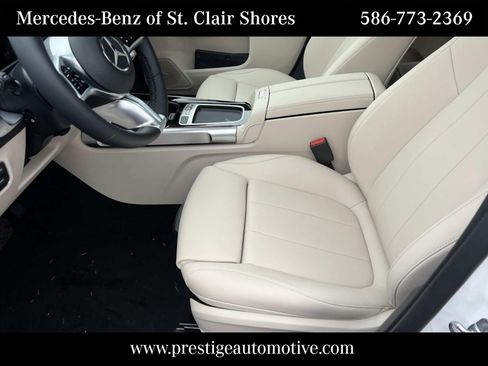 Used 2026 Mercedes-Benz GLB 250 4MATIC image 17