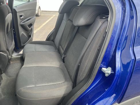 Used 2017 Chevrolet Trax LS image 24