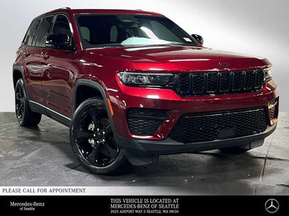 Used 2023 Jeep Grand Cherokee Altitude
