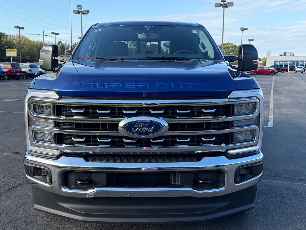 Used 2026 Ford F250 Lariat AWD/4WD image 3