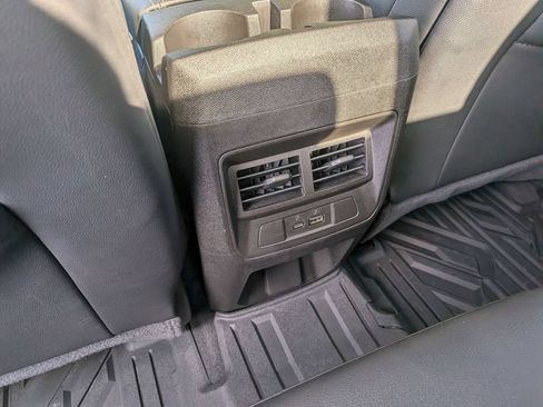 Used 2025 GMC Canyon Elevation w/ Convenience Package AWD/4WD image 18