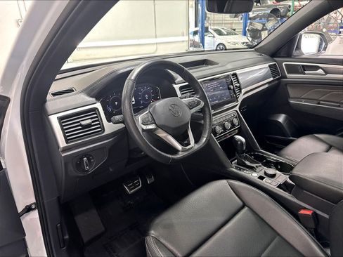 Used 2023 Volkswagen Atlas Cross Sport SEL R-Line AWD/4WD image 20