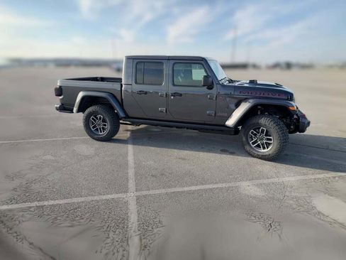 New 2026 Jeep Gladiator Mojave image 15
