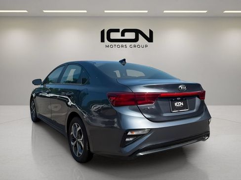 Used 2021 Kia Forte LXS FWD image 3