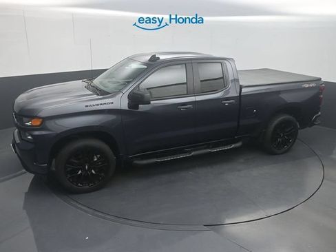 Used 2020 Chevrolet Silverado 1500 Custom w/ Custom Value Package AWD/4WD image 21